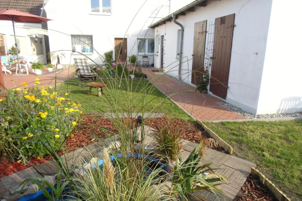 Ostseenahe Gartenidylle Eg ريبنيتس-دامغارتن المظهر الخارجي الصورة